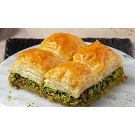 TFG- Hand Made Long lasting Baklava with Pistachio 500 Gr - 12-14 Pieces